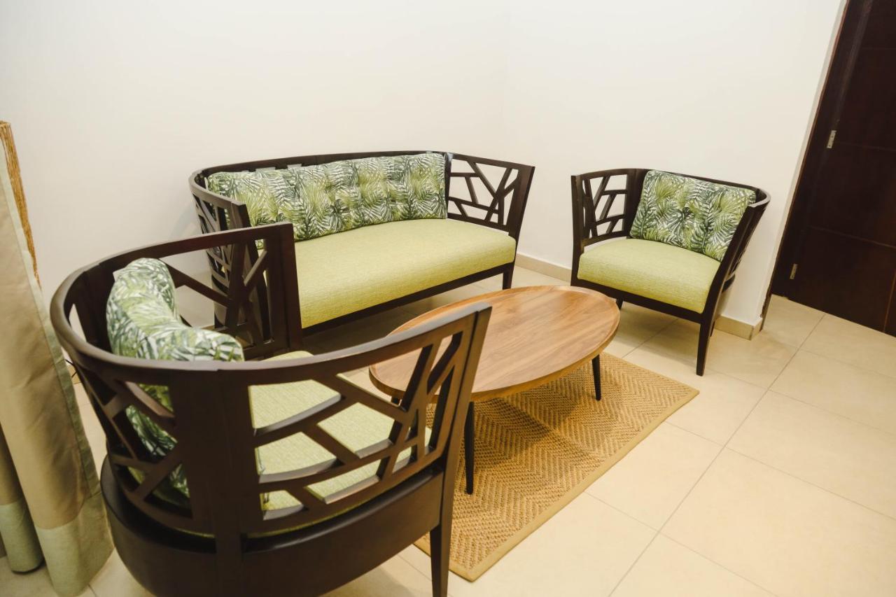 Robert'S Hotel Abidjan Extérieur photo
