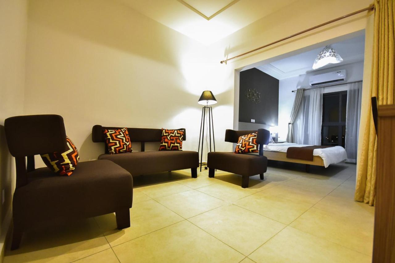 Robert'S Hotel Abidjan Extérieur photo