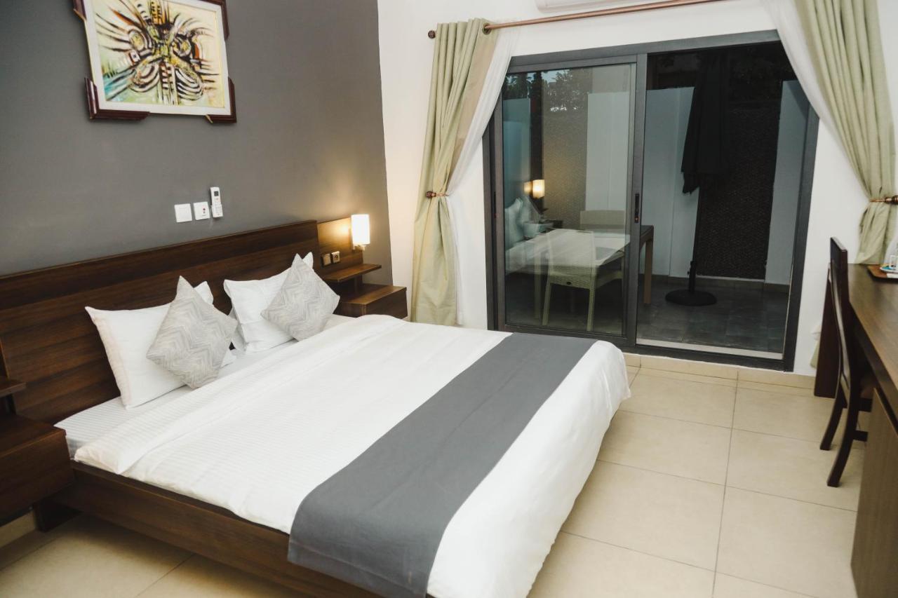 Robert'S Hotel Abidjan Extérieur photo